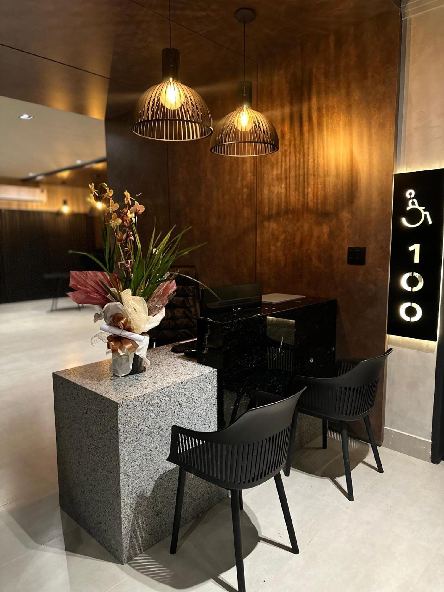 Otto Hotel غوفيرنادور فالاداريس المظهر الخارجي الصورة
